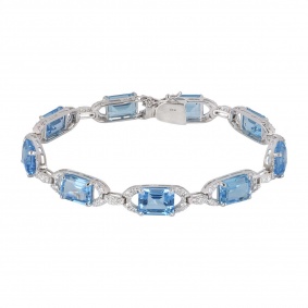 White Gold Topaz & Diamond Bracelet White Gold Topaz & Diamond Bracelet